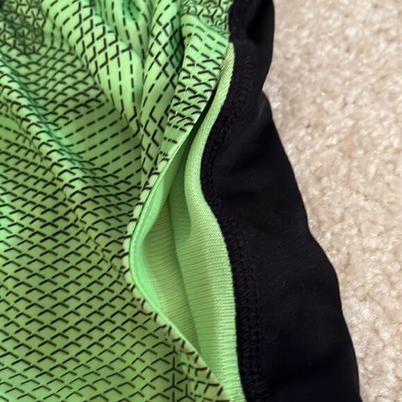 SIZE SMALL 8 XERSION SHORTS - Picture 3 of 8